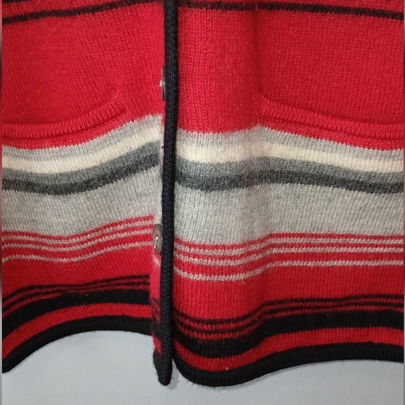 Vintage Susan Bristol women's M  100% wool red button down cardigan with pockets - Picture 4 of 6